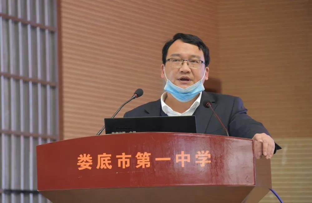 娄底一中全力做好疫情防控期间开学筹备工作